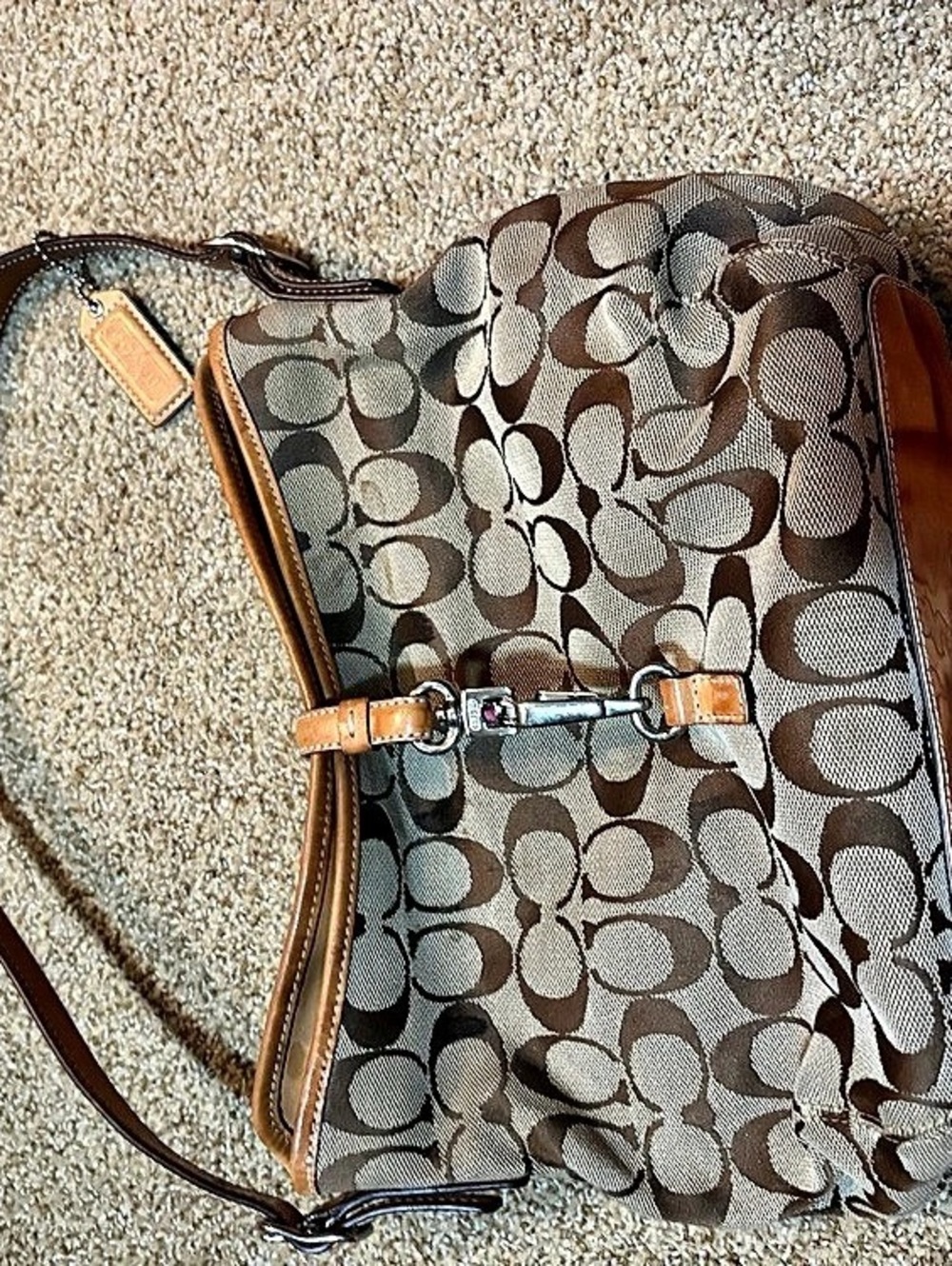 Coach Hamptons Signature Clip Hobo Brown & Tan Shoulder Bag